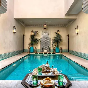 Kniza Riad